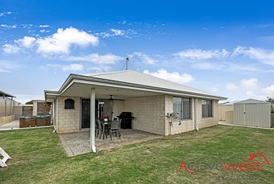 15 Cobia Street, Sunset Beach, WA 6530, 4 chambres, 2 salles de bain, House