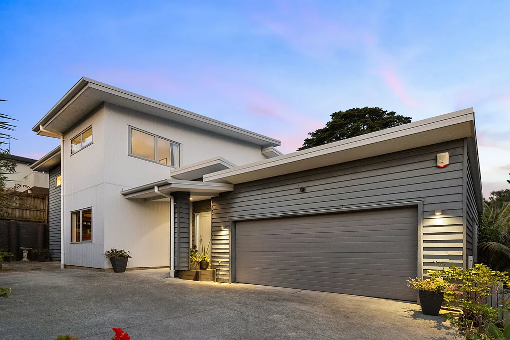 Ellerslie 4ਬੈੱਡਰੂਮ Weatherboard Village Living