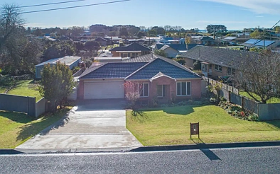 Camperdown 3房  Ready To Move In And Enjoy.