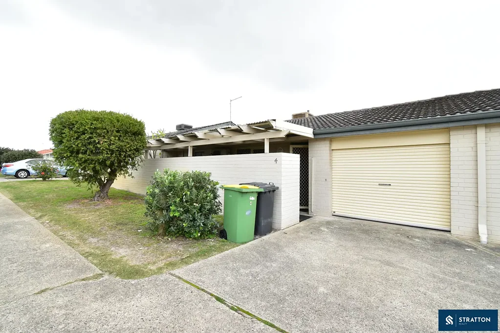 2-Bedroom Unit Close to Shops, Transport & Amenities