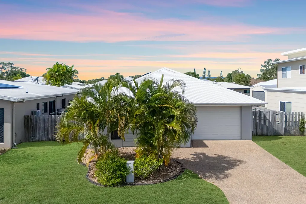 Mount Low 4 Bedroom A Complete Family Package in Sought-After Mount Low