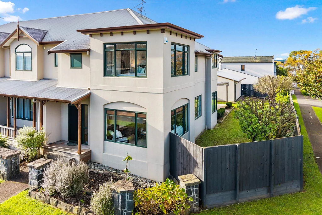 Te Atatu Peninsula 3ห้องนอน Dream Location, Dream Lifestyle!