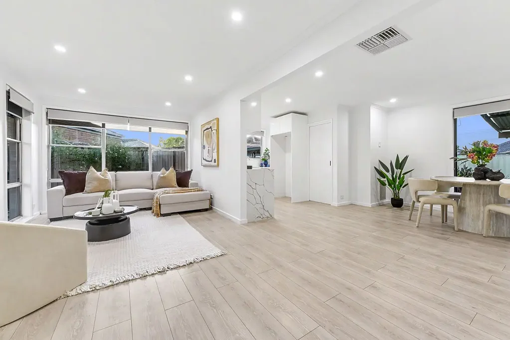 Keysborough 3غرفة نوم The Brief: Sleek Freshly Renovated Family Charm in a Quiet Cul-de-sac Setting, Steps Away from the Park (630sqm approx.)