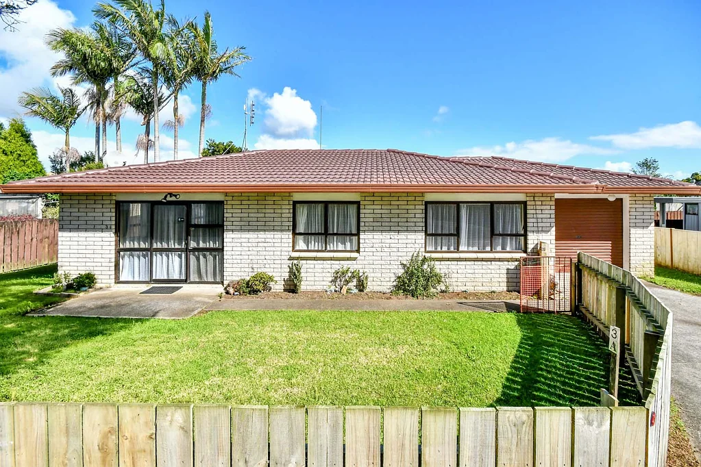 Papakura 3房  Position Perfect on Popular Youngs Road!