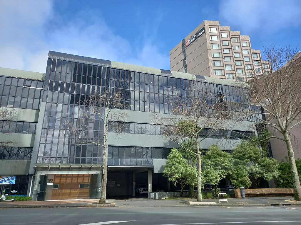 Auckland Central Large Office in the Chamber of Commerce