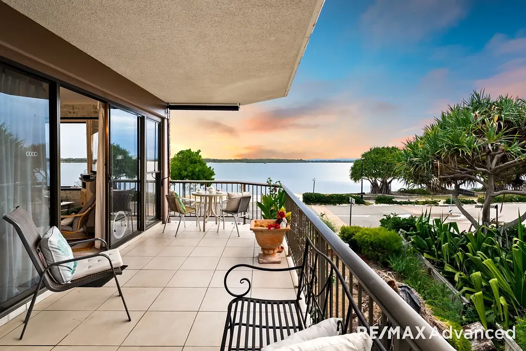 2/193 Sylvan Beach Esplanade, Bellara, QLD 4507