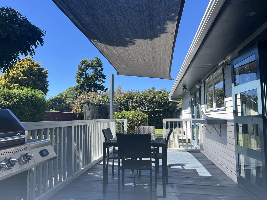 2 Hughan Place, Carterton, Wellington