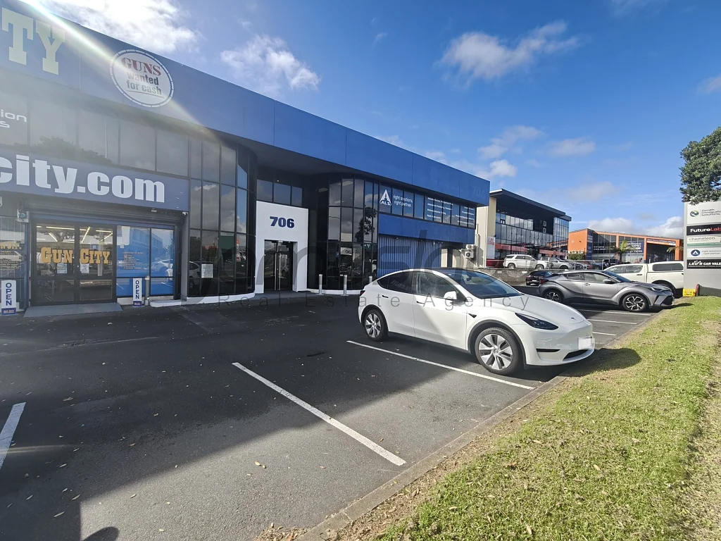 Penrose  185sqm Office on Great South Road