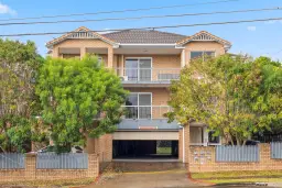 2/56 Knowsley Street, Greenslopes