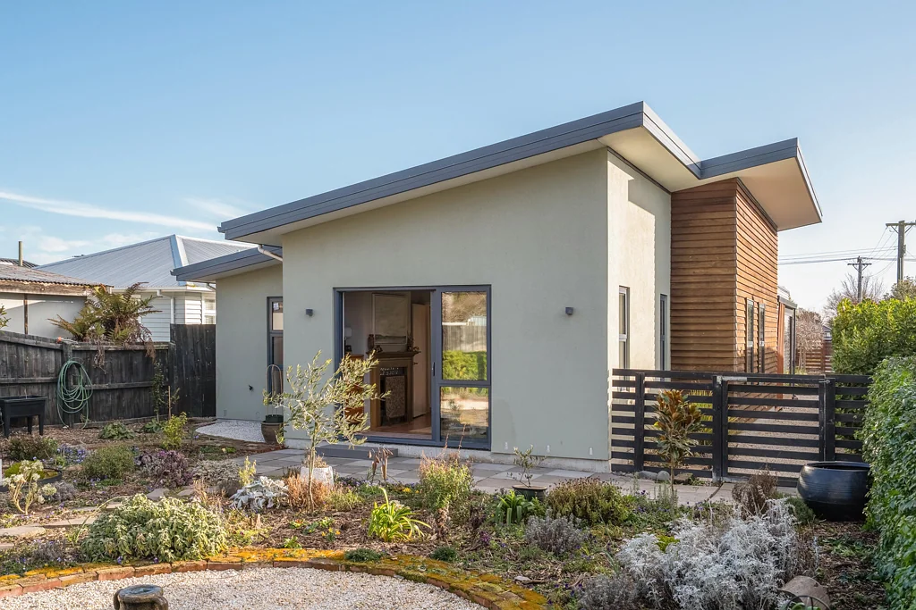 New Brighton 2 Bedroom Modern Comfort, Space & Lifestyle