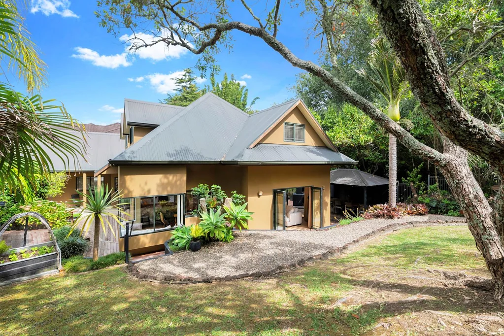 2/37 Wolsley Avenue, Milford, North Shore City, Auckland