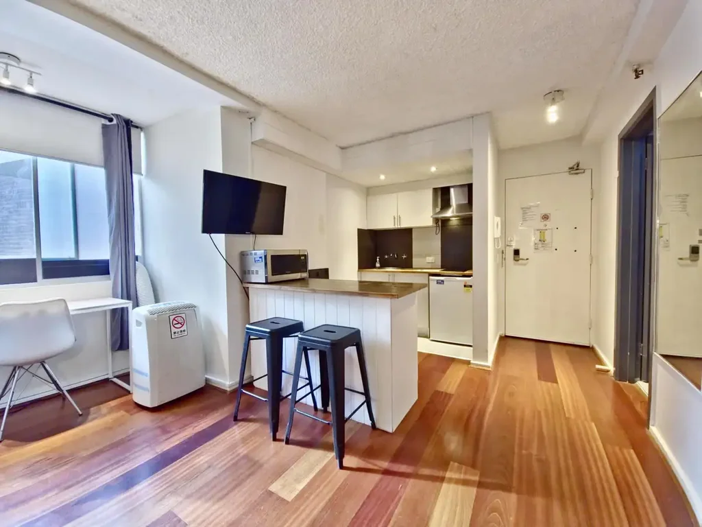 Stylish Studio in the Heart of Melbourne CBD