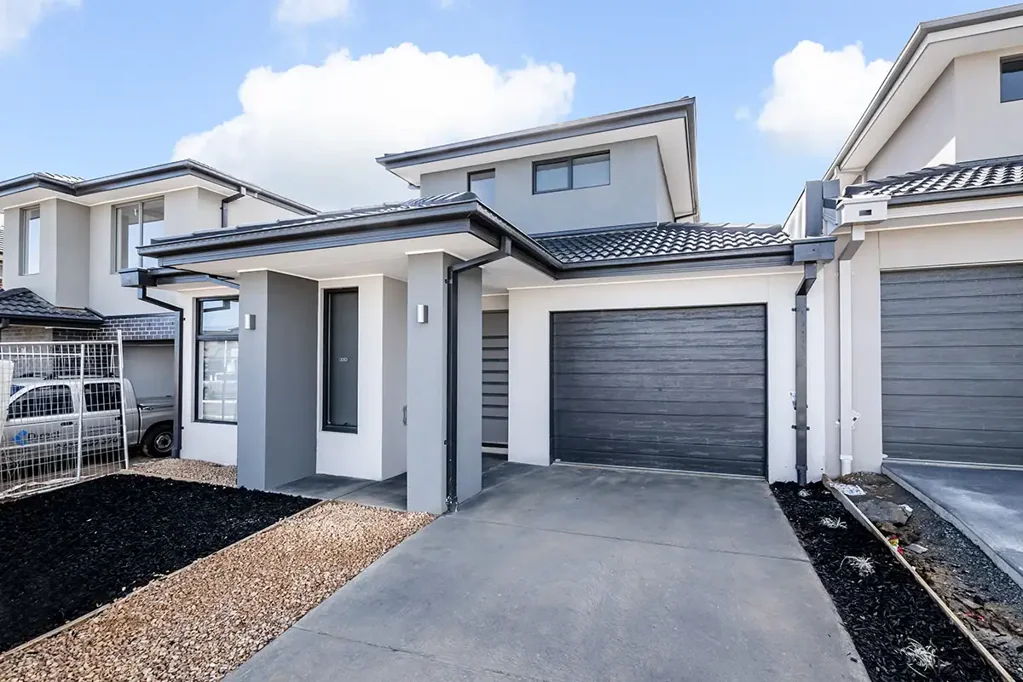 Modern family home in Clyde North