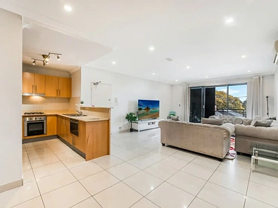 3/39 Earl Street, Merrylands, NSW 2160, 2房, 2浴, Unit