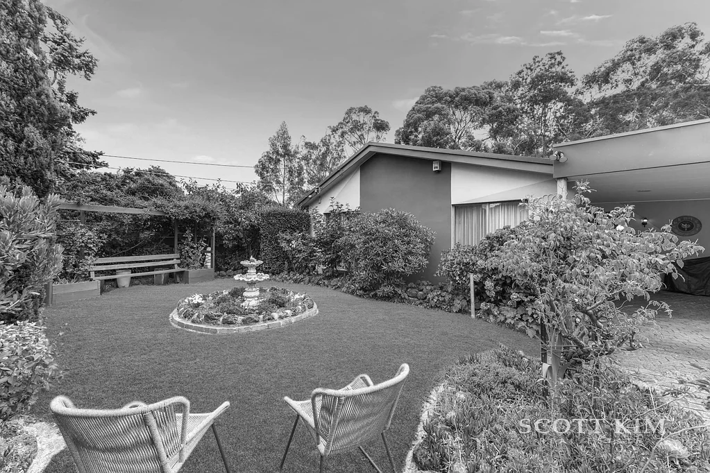 11 Stoneleigh Avenue, Boronia, VIC 3155