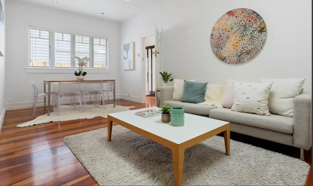 Two double-sized bedrooms in Parnell.