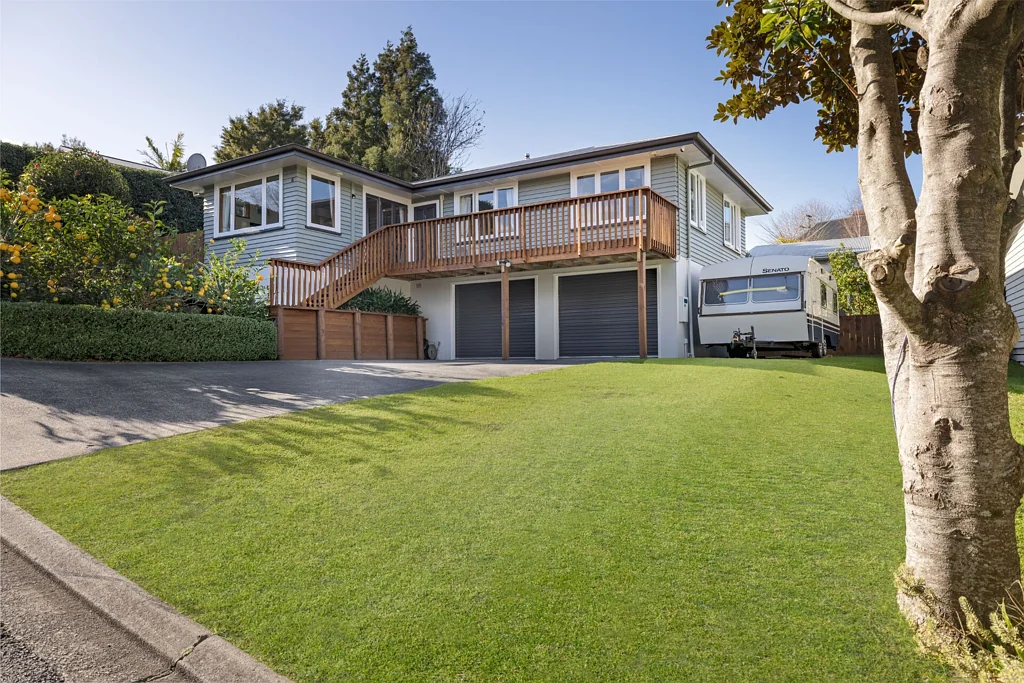 Welcome Bay 3 Bedroom Spacious Living with Peace and Privacy