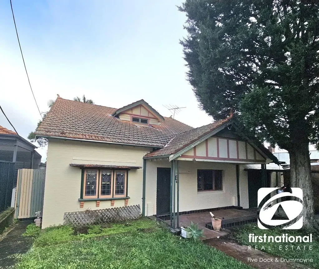 Lovely 4 Bedroom Home in a Convenient Location