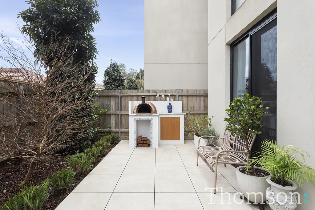 8/247 Neerim Road, Carnegie, VIC 3163