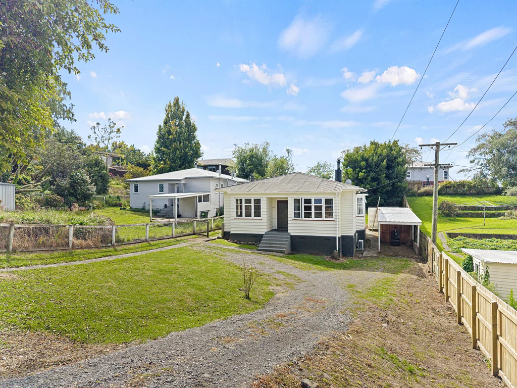 Taihape and Surrounds 2房  $245,000+ Take another look