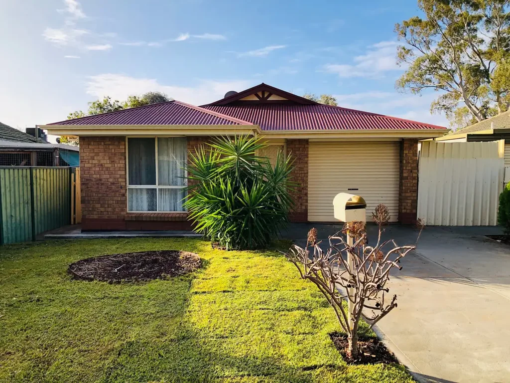 3 Bedroom Family in Elizabeth Park