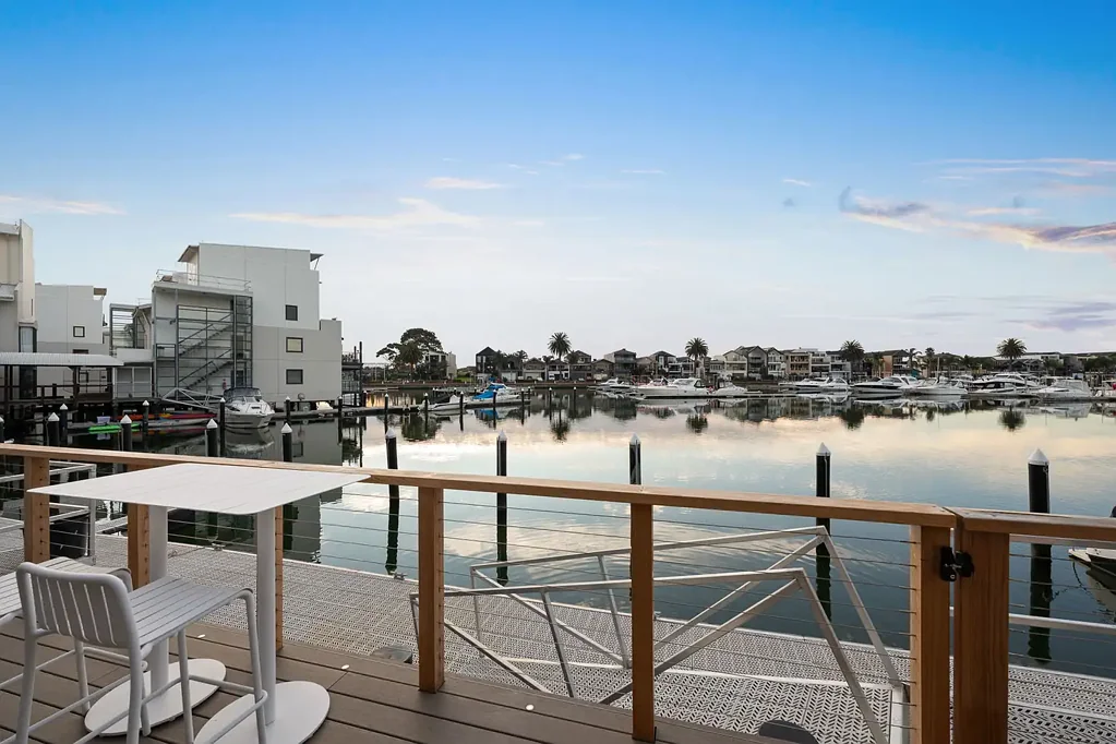 Patterson Lakes 3chambre A Masterclass in Modern Waterfront Luxury