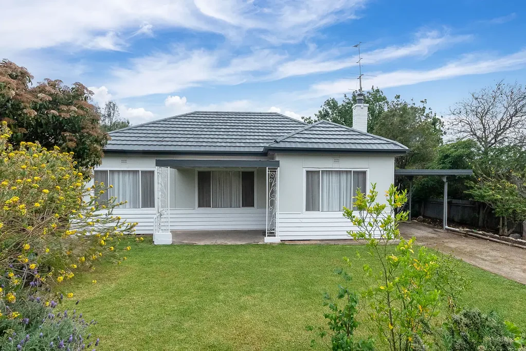 Strathalbyn 4ห้องนอน Stylishly renovated character home