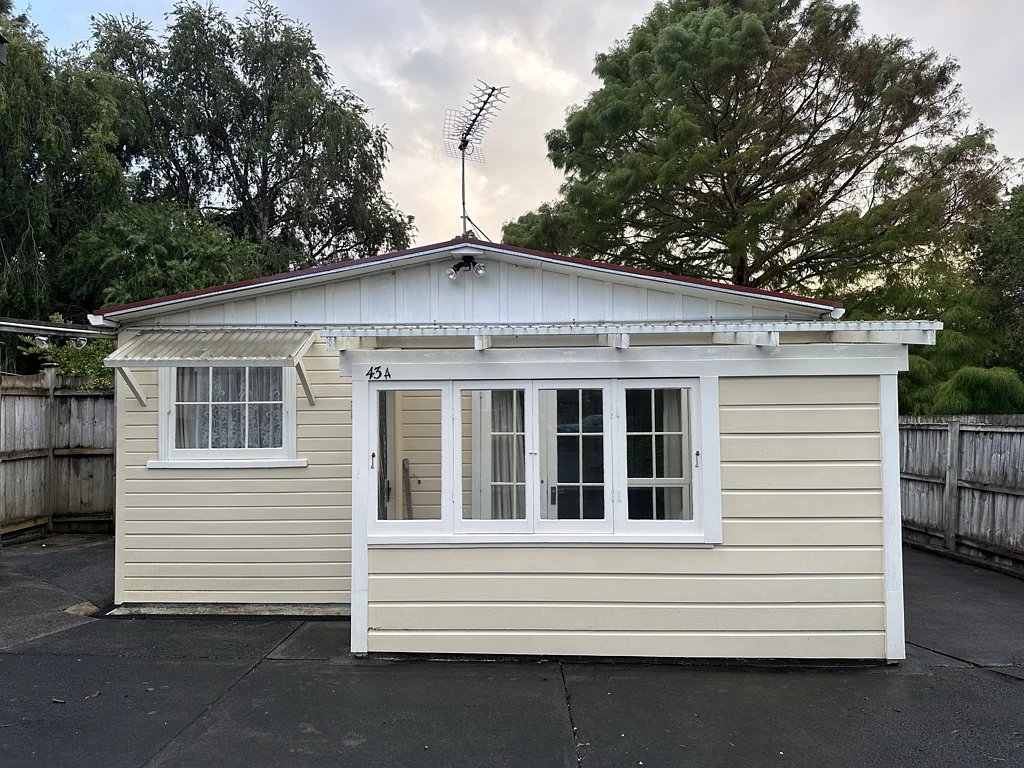 CUTE COTTAGE FOR VERSATILE LIVING