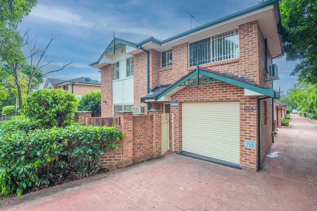 1/163 Targo Road, Girraween, NSW 2145