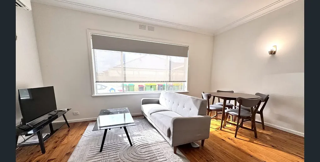 Fully Furnished, Spacious & Convenient Living
