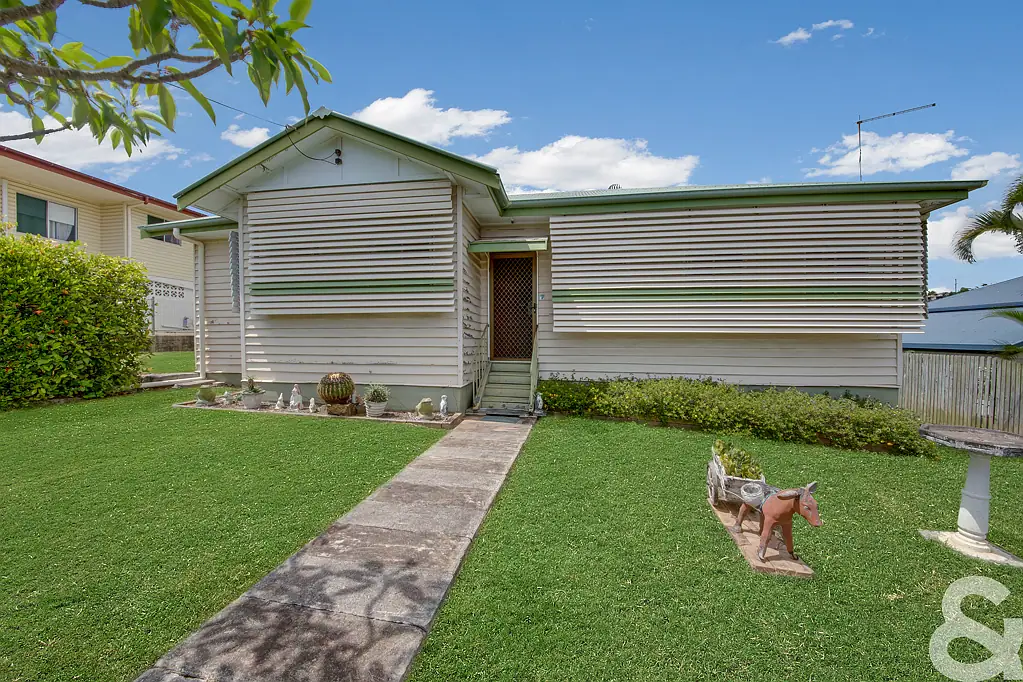 7 George Street, West Gladstone, QLD 4680