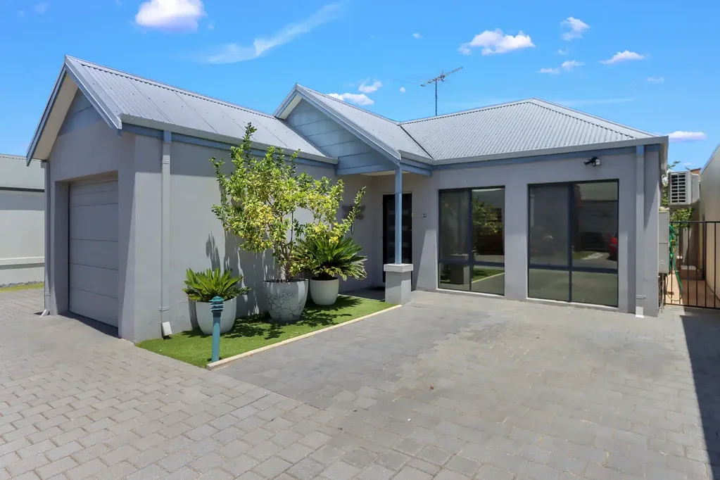 12/15 Creery Street, Dudley Park, WA 6210
