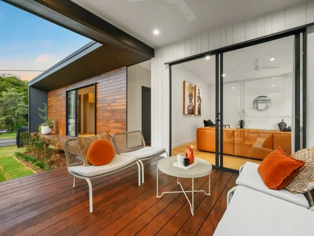 Russell Island 3 Bedroom Sophisticated Designer Living