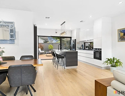 2/28 Macpherson Street, O'Connor, ACT 2602, 3部屋, 2バスルーム, Townhouse