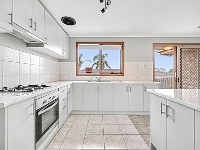 90 Eagle Drive, Pakenham, VIC 3810, 3 Bedrooms, 2 Bathrooms, House
