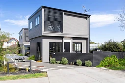 10E Edgar Pearce Place, Howick