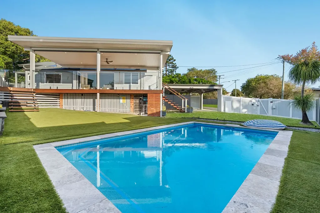 Labrador 4房  Entertainer's Dream with Pool and Seamless Indoor Outdoor Living