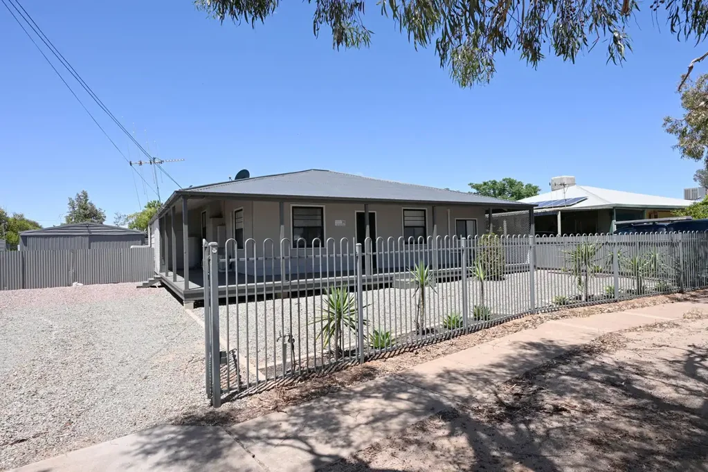 Neat & Freshly Painted 3 bedroom home