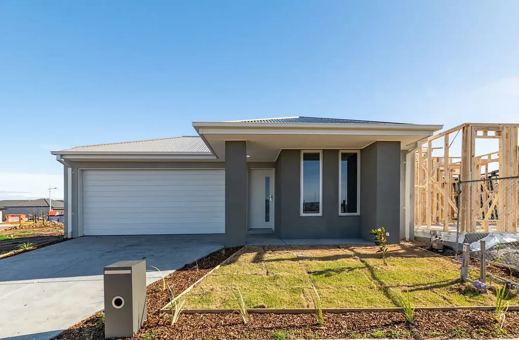 Mambourin 4 Slaapkamer Fresh, Modern & Move-In Ready – Your New Lifestyle Awaits in Mambourin!