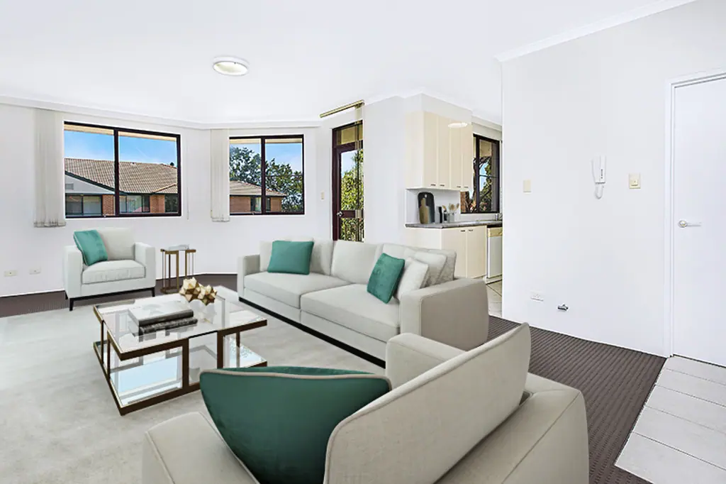 Resort Style 2 Bedroom Apartment with Indoor Pool & Gym