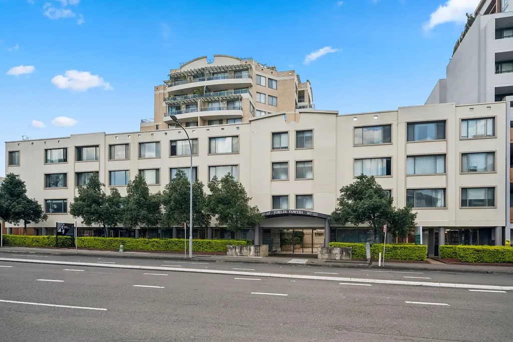 17/107-115 Pacific Highway, Hornsby, NSW 2077