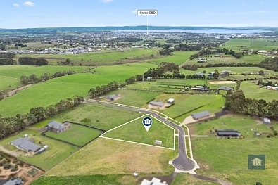 Elliminyt  The Best of Both Worlds – Country Outlook, Town Convenience...