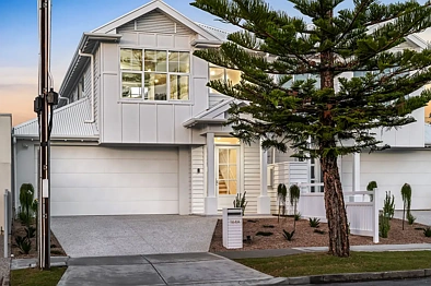 Henley Beach 4房  Prestige Coastal Home in Coveted Henley Beach Locale