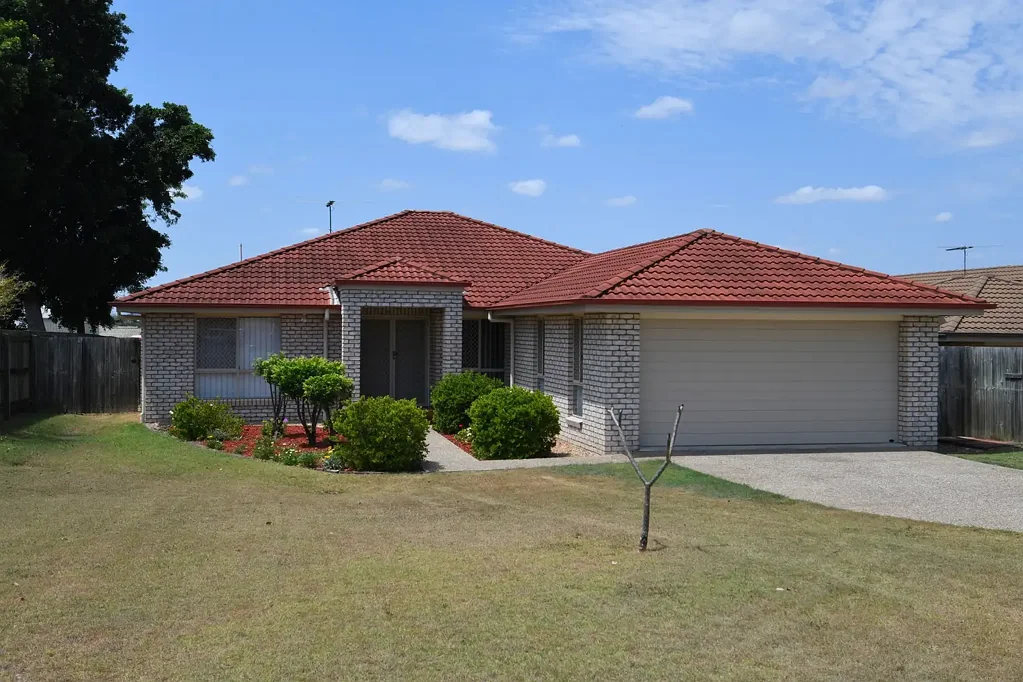 25 Spoonbill Court, Lowood, QLD 4311