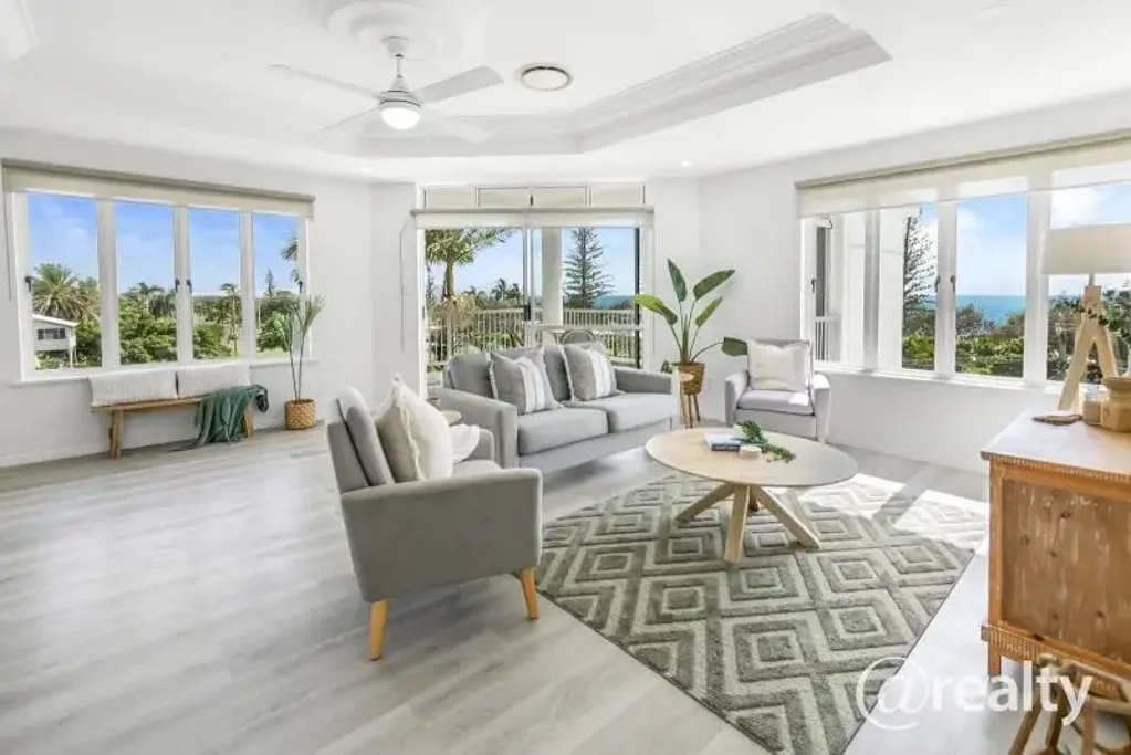 Yeppoon 4غرفة نوم Top‑Floor Beachside Living — Boutique Complex