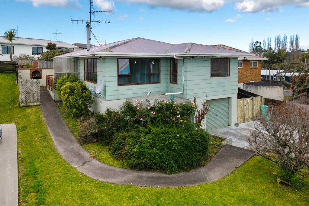 Stanmore Bay 3房 翻新/安居/投资皆宜！坚实住宅，785㎡地块，数分钟即至海滩/学校！ Nest or Invest