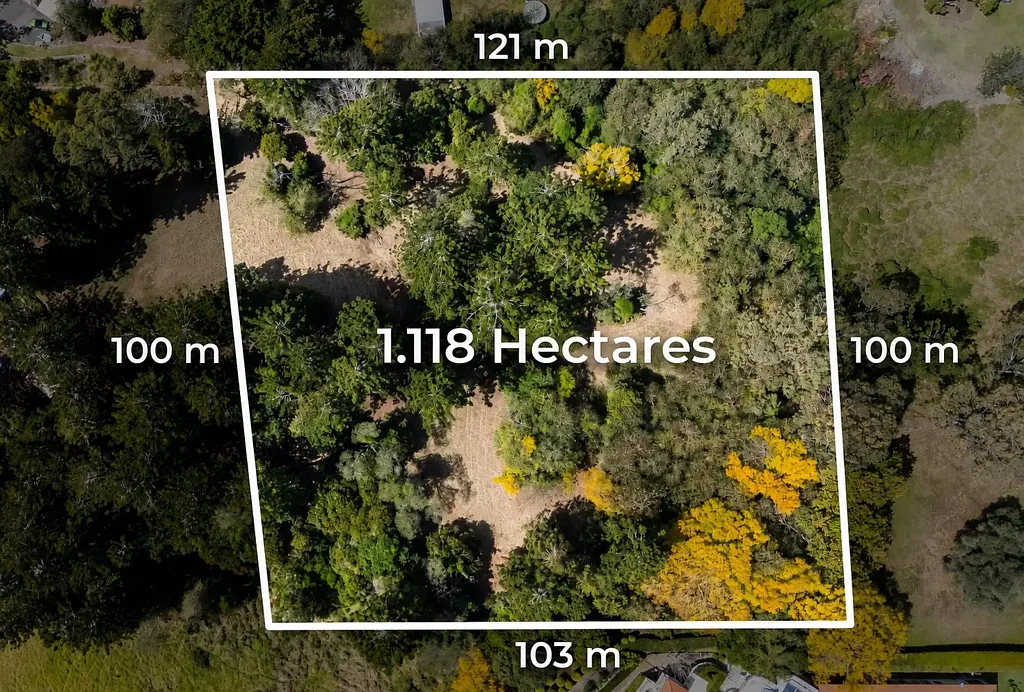 Brookfield A Rare Elevated Acreage Block with Exceptional Brookfield Potential