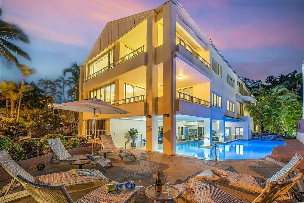 Port Douglas 2Phòng ngủ WHAT A FIND... RESIDENTIAL ZONING - GROUND FLOOR APARTMENT ON MACROSSAN STREET