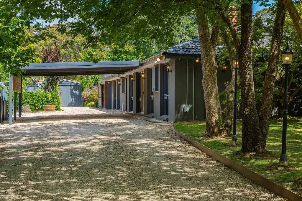 10 Hotham Avenue, Mount Macedon, VIC 3441