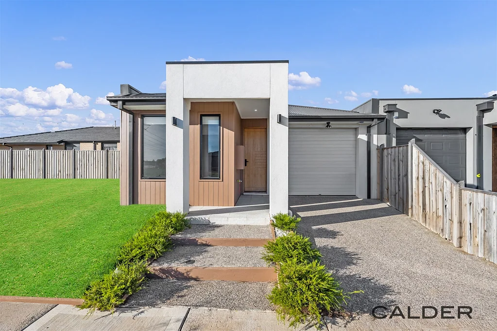 34 Pavilion Street, Deanside, VIC 3336
